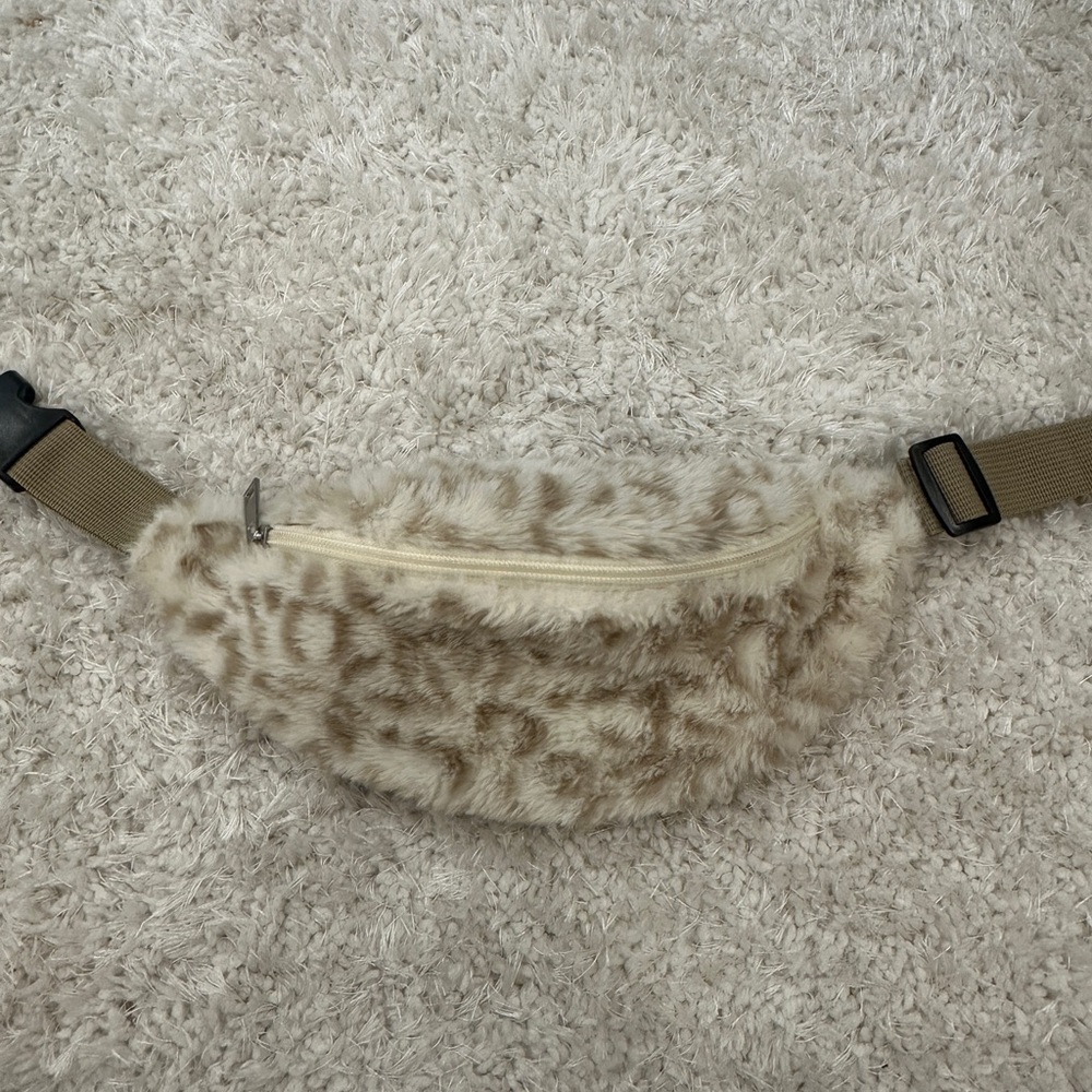 fluffy nude leopard print belt bag